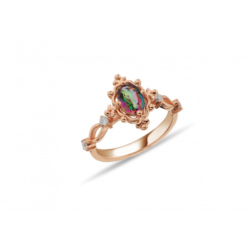 0,86 Karat Mistik Topaz Oval Yüzük