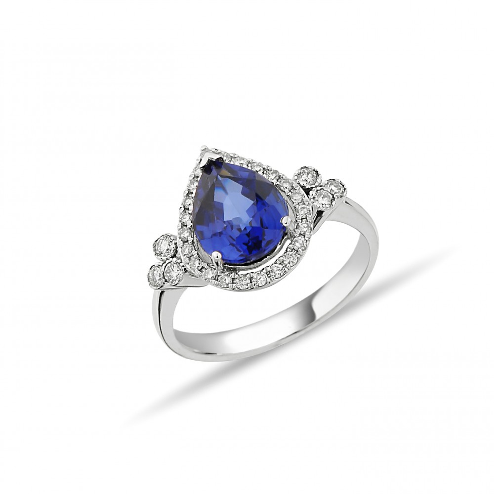 3,79 KARAT PIRLANTALI SAFİR YÜZÜK