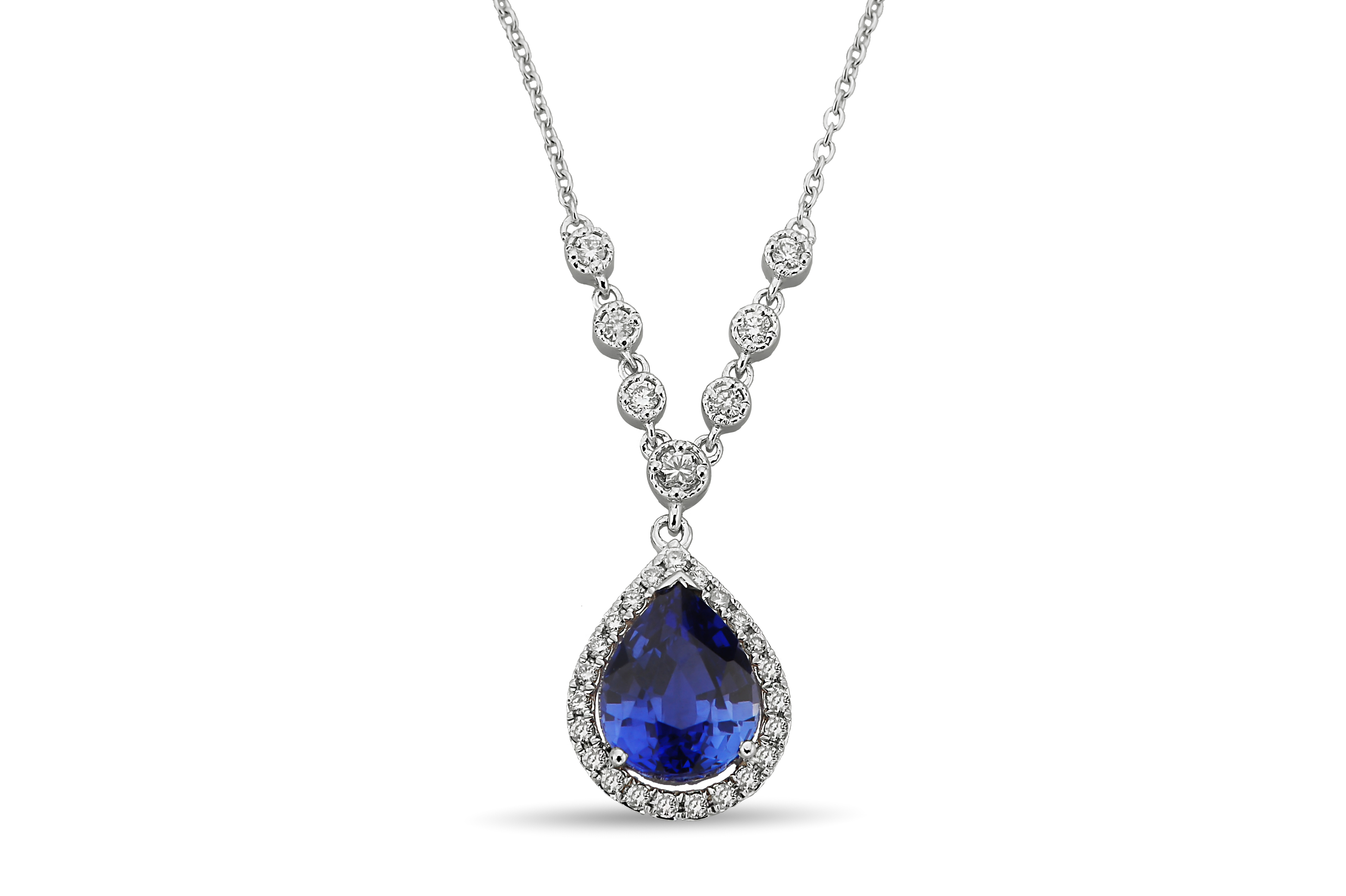3,79KARAT PIRLANTALI SAFİR KOLYE